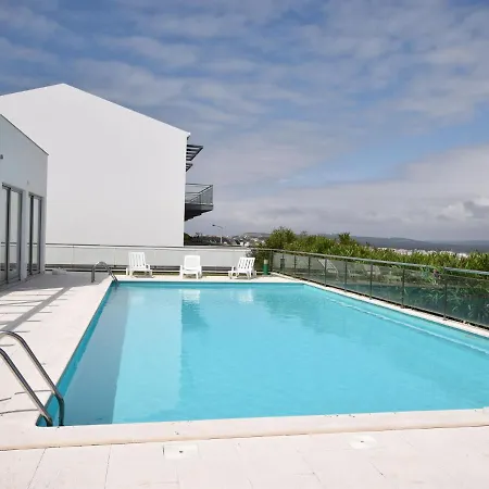 Attractive In Salir Do Porto Villa *