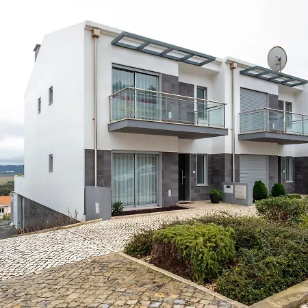 Attractive In Salir Do Porto Villa *